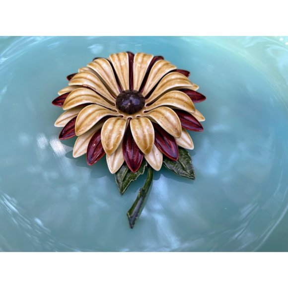 Vintage 1960s Large Enamel Flower Brooch Yellow Brown - Picture 1 of 8